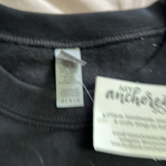 Matching mom and child hockey sweaters. wrong size! - Picture 5 of 5